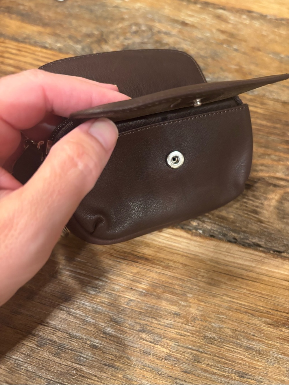 Wilsons Leather Brown Genuine Leather Change Purse Keychain Wallet - Picture 6 of 7